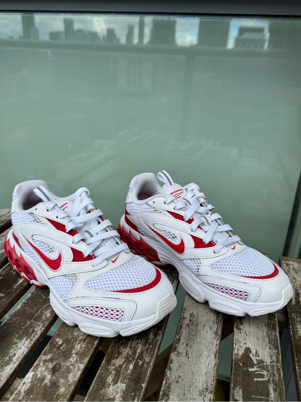 Nike Zoom Air Fire in White University Red